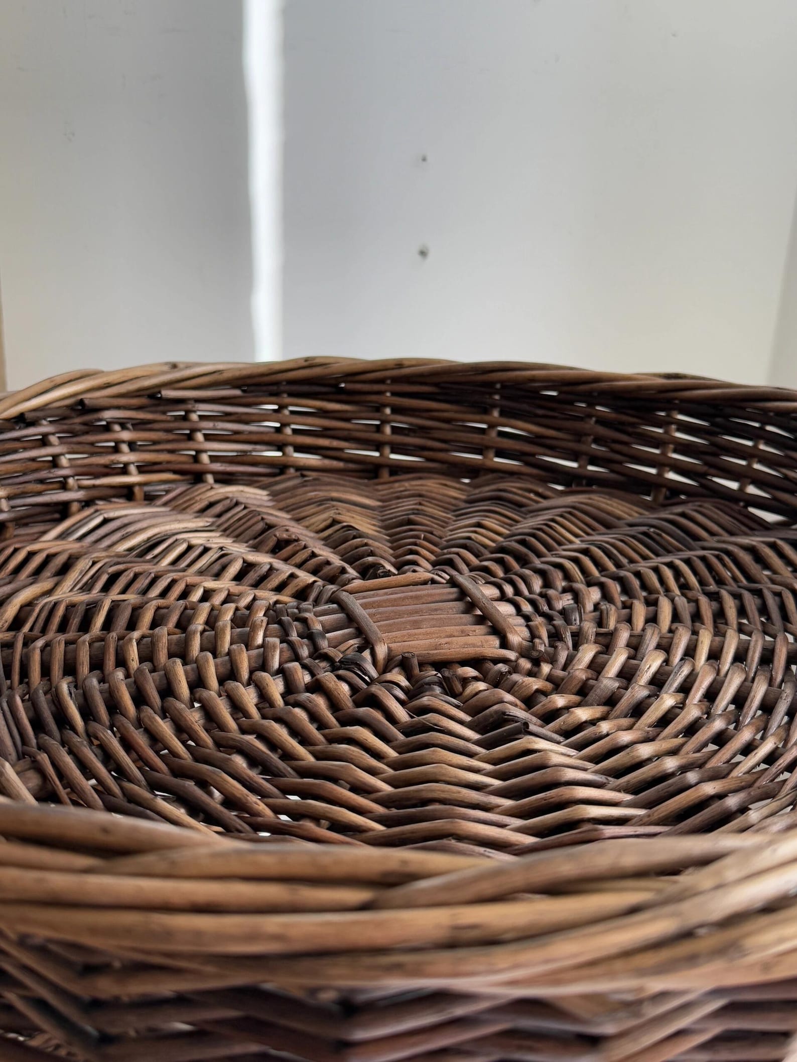 AureoPets™ 2-Tier Vintage Wicker Cat House – Luxury Handwoven Willow & Rattan Bunk Bed Condo